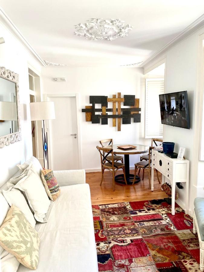 Bright And Spacious Three Bedroom Apt In The Heart Of Lisbon Exterior photo
