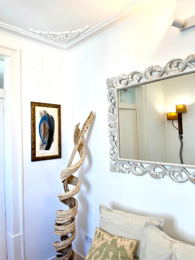 Bright And Spacious Three Bedroom Apt In The Heart Of Lisbon Exterior photo