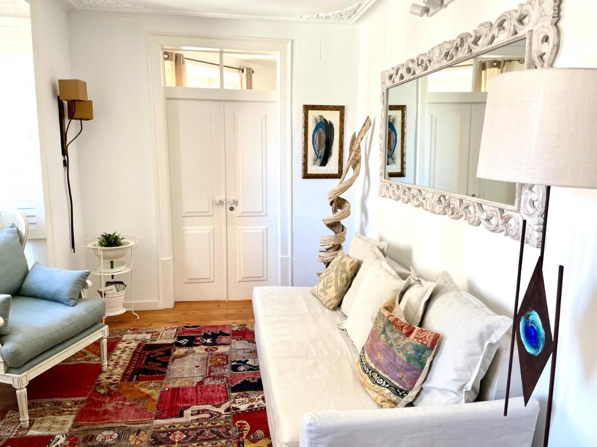 Bright And Spacious Three Bedroom Apt In The Heart Of Lisbon Exterior photo