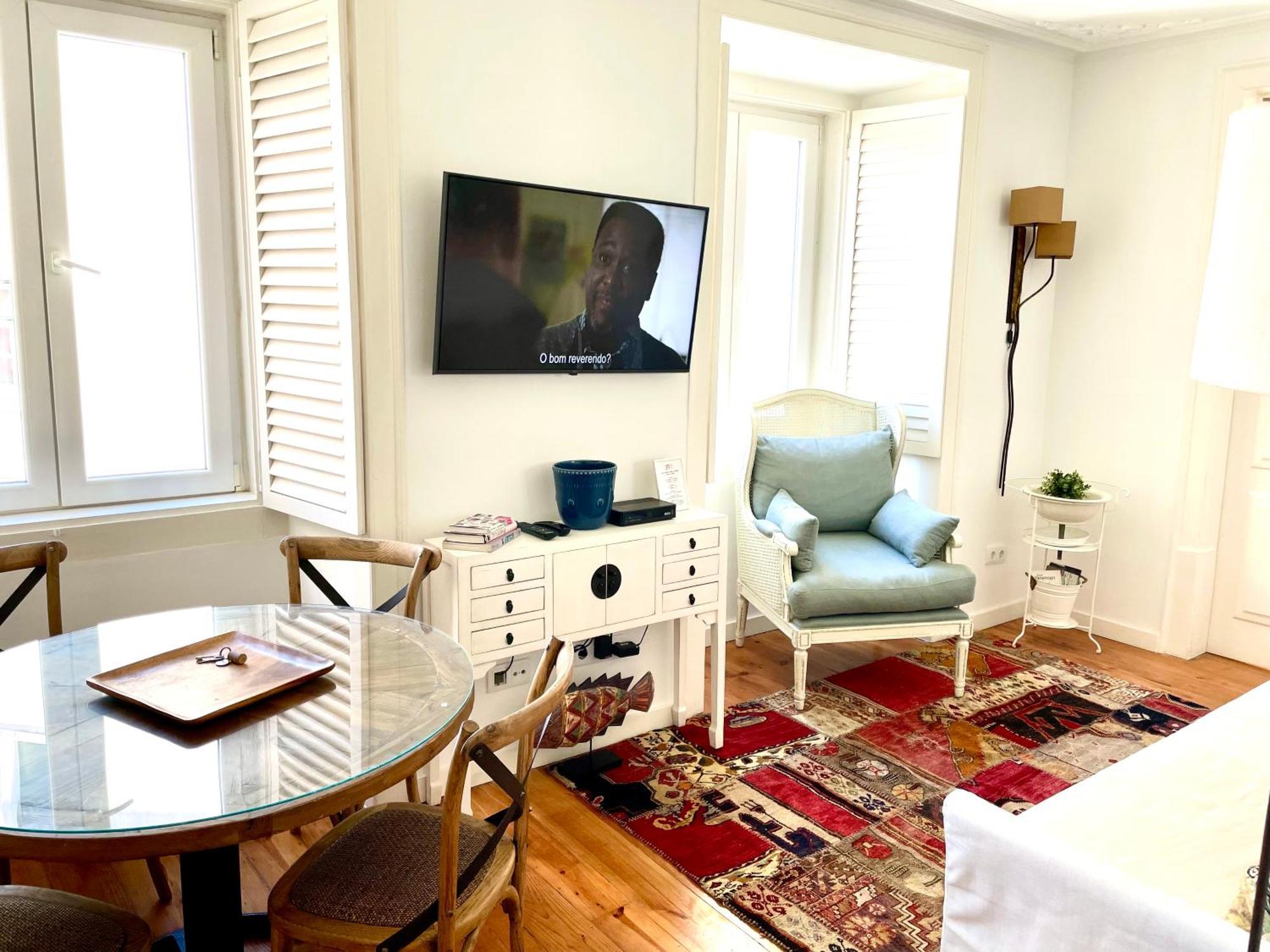 Bright And Spacious Three Bedroom Apt In The Heart Of Lisbon Exterior photo
