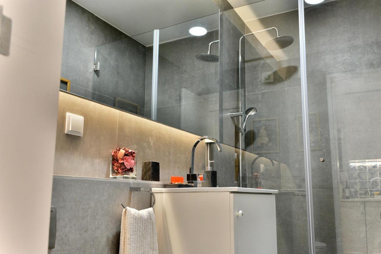 Bright And Spacious Three Bedroom Apt In The Heart Of Lisbon Exterior photo