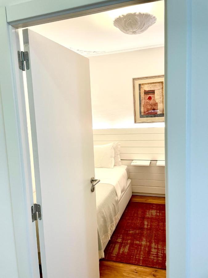 Bright And Spacious Three Bedroom Apt In The Heart Of Lisbon Exterior photo